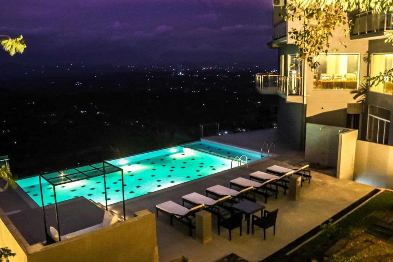 Mount Blue Kandy Luaran gambar