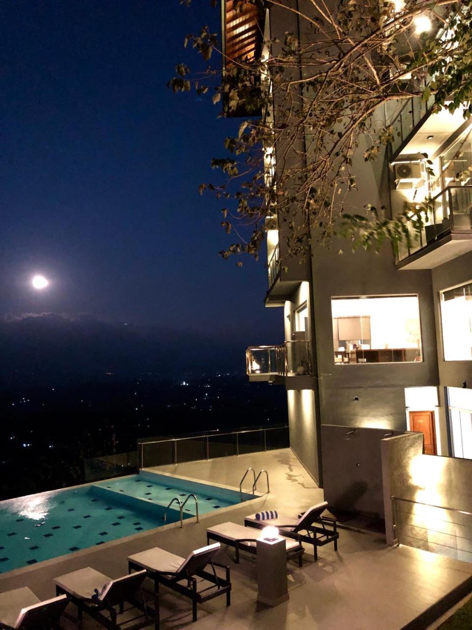 Mount Blue Kandy Luaran gambar